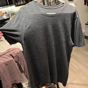 Lululemon metal vent tech breathe short sleeve large